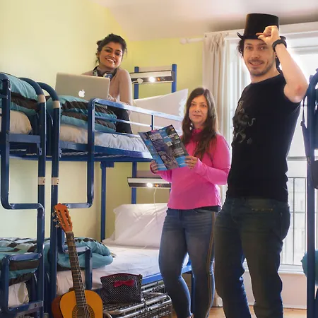 אכסניה The Four Courts