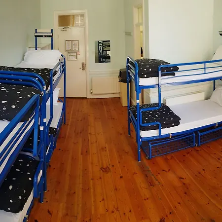 אכסניה The Four Courts *